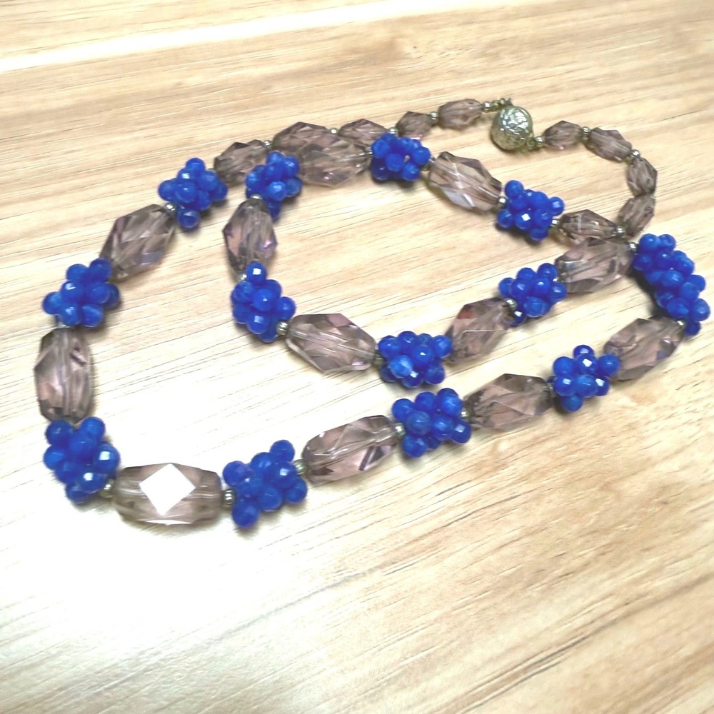 Vintage Blue Cluster and Faceted Mauve Glass Bead Necklace 24 Inch‎ Retro Clasp